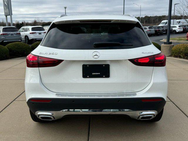 new 2025 Mercedes-Benz GLA 250 car, priced at $51,840