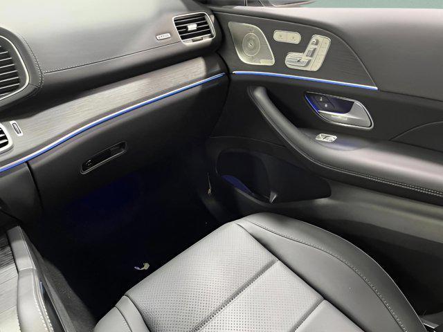 new 2025 Mercedes-Benz GLS 450 car, priced at $95,865