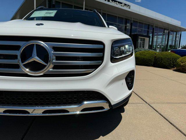 new 2024 Mercedes-Benz GLB 250 car, priced at $52,540