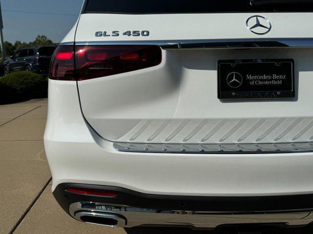 new 2025 Mercedes-Benz GLS 450 car, priced at $101,600