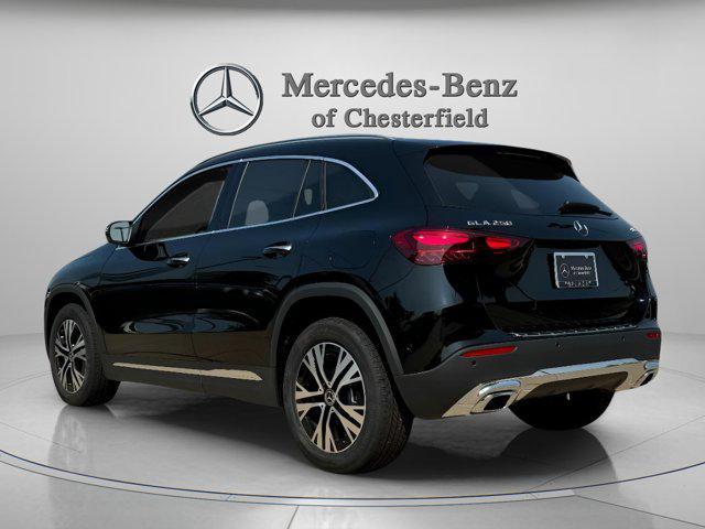 new 2025 Mercedes-Benz GLA 250 car, priced at $47,295