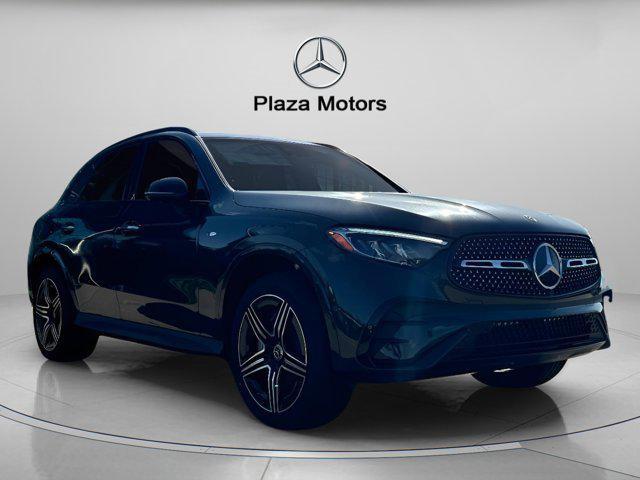 new 2025 Mercedes-Benz GLC 350e car, priced at $70,205