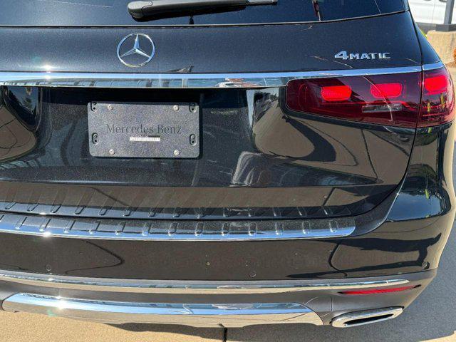 new 2025 Mercedes-Benz GLS 450 car, priced at $92,755
