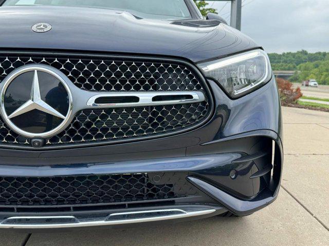 new 2024 Mercedes-Benz GLC 300 car, priced at $60,095