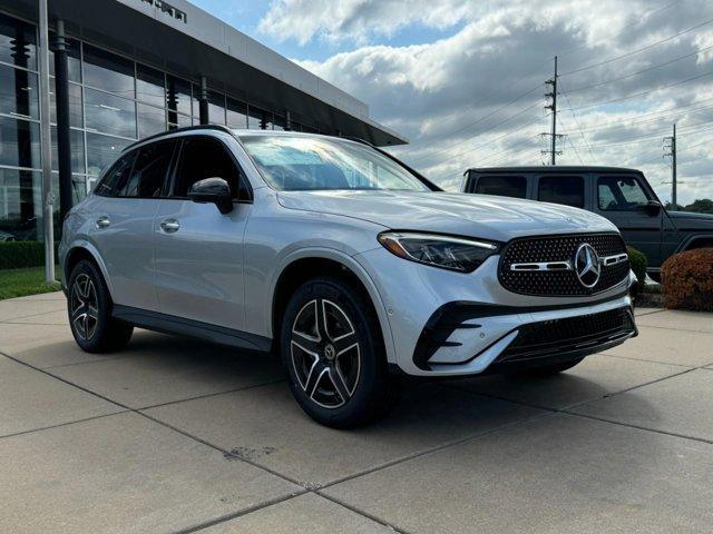 new 2024 Mercedes-Benz GLC 300 car, priced at $55,285