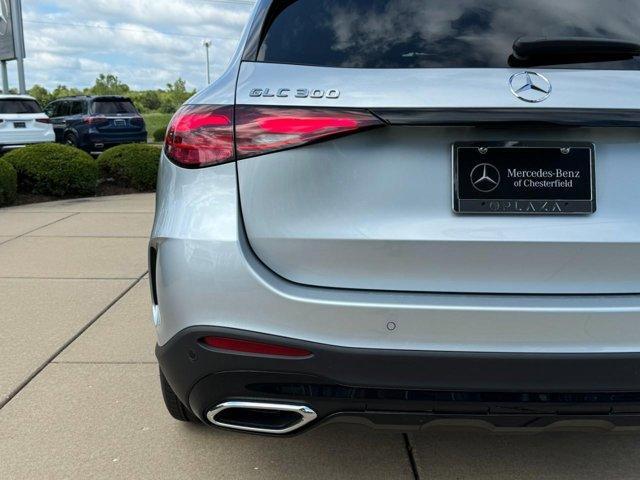 new 2024 Mercedes-Benz GLC 300 car, priced at $55,285