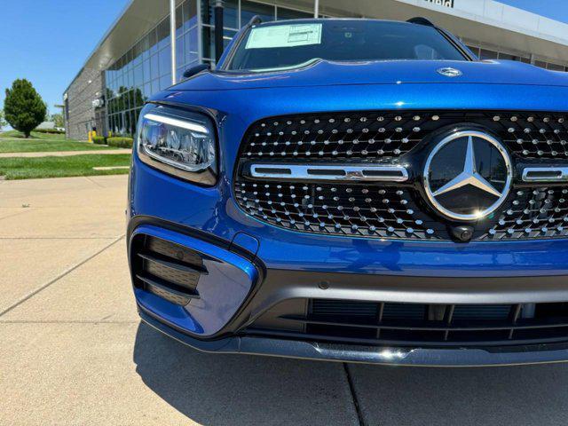 new 2024 Mercedes-Benz GLB 250 car, priced at $55,075