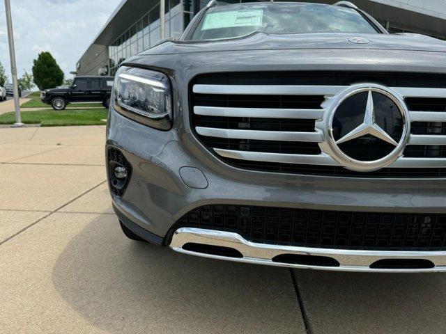 new 2024 Mercedes-Benz GLB 250 car, priced at $53,310