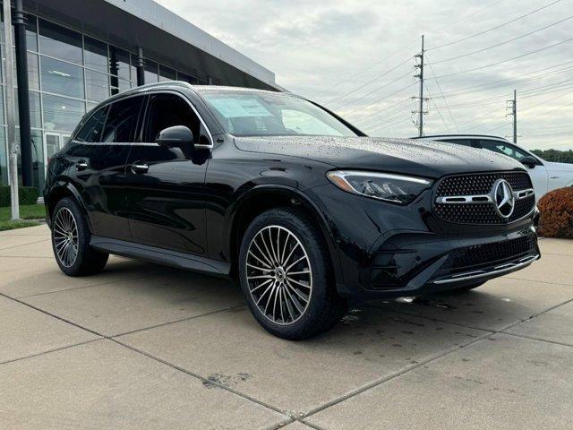 new 2024 Mercedes-Benz GLC 300 car, priced at $61,405