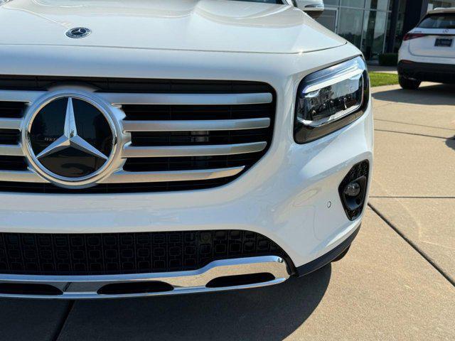 new 2024 Mercedes-Benz GLB 250 car, priced at $52,540