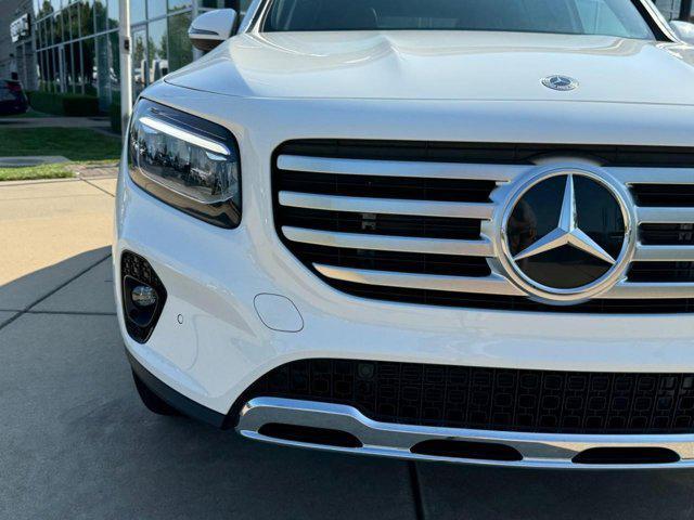 new 2024 Mercedes-Benz GLB 250 car, priced at $52,540