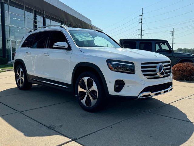 new 2024 Mercedes-Benz GLB 250 car, priced at $52,540