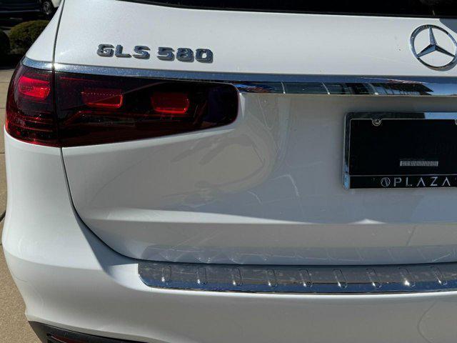 new 2025 Mercedes-Benz GLS 580 car, priced at $126,750