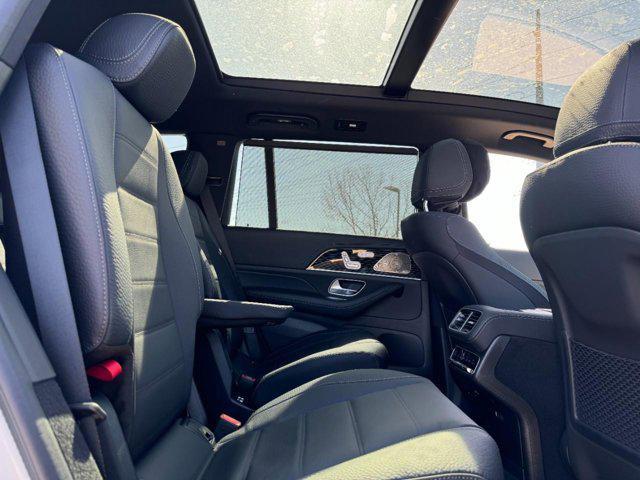 new 2025 Mercedes-Benz GLS 580 car, priced at $126,750