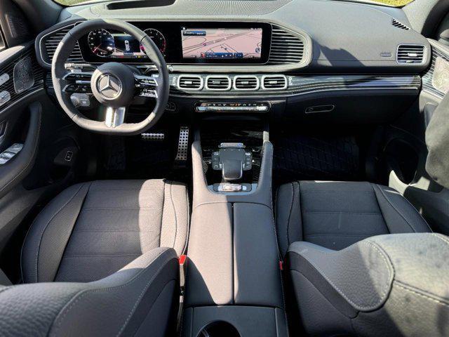 new 2025 Mercedes-Benz GLS 580 car, priced at $126,750