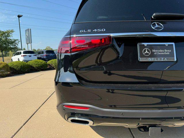 new 2025 Mercedes-Benz GLS 450 car, priced at $100,875