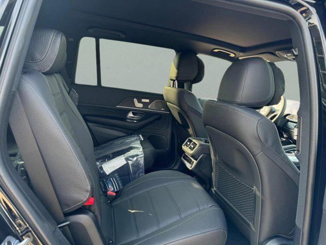new 2025 Mercedes-Benz GLS 450 car, priced at $95,695