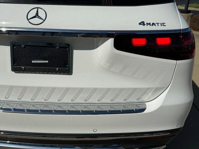 new 2025 Mercedes-Benz GLS 450 car, priced at $90,980