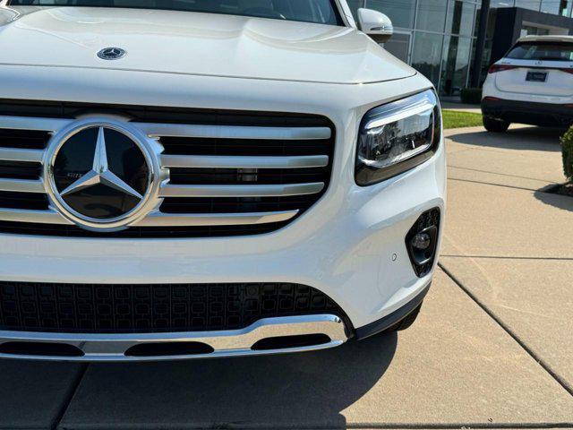 new 2024 Mercedes-Benz GLB 250 car, priced at $53,460