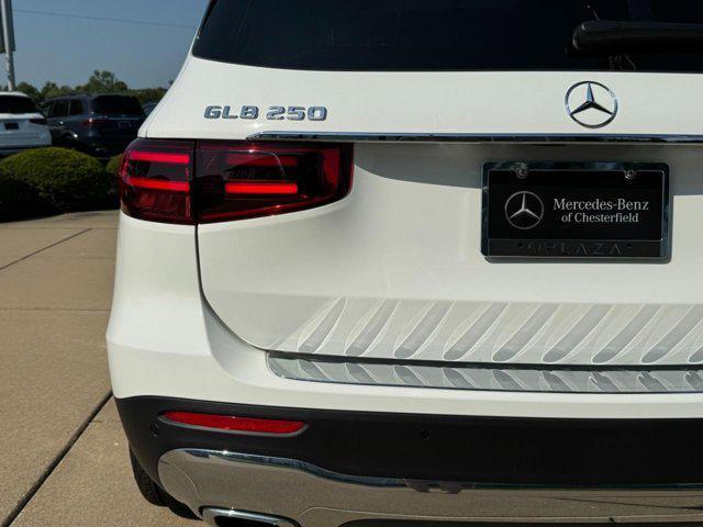 new 2024 Mercedes-Benz GLB 250 car, priced at $53,460