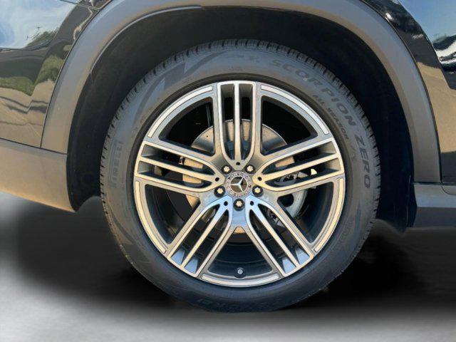 new 2025 Mercedes-Benz GLS 450 car, priced at $91,615