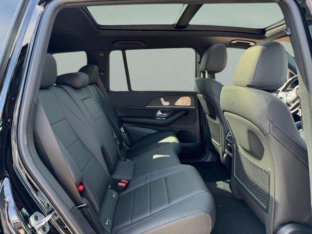 new 2025 Mercedes-Benz GLS 450 car, priced at $91,615