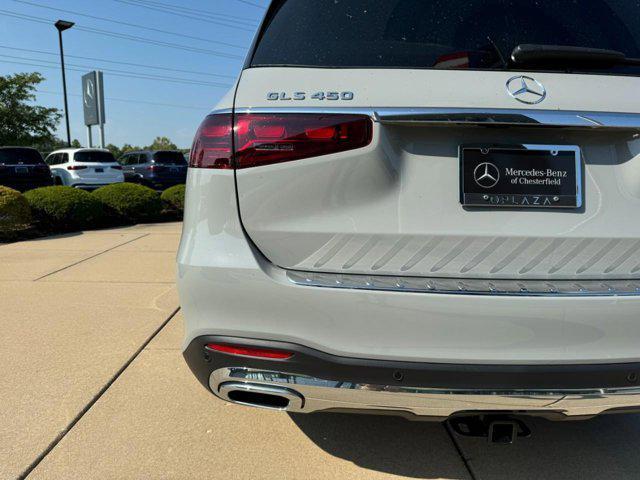 new 2025 Mercedes-Benz GLS 450 car, priced at $99,925