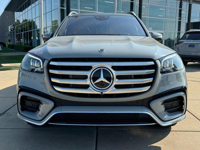 new 2025 Mercedes-Benz GLS 450 car, priced at $99,925