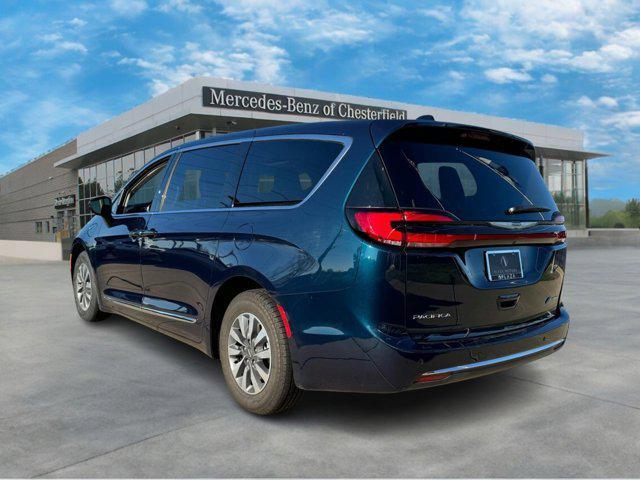 used 2023 Chrysler Pacifica Hybrid car, priced at $31,488