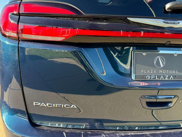 used 2023 Chrysler Pacifica Hybrid car, priced at $31,488