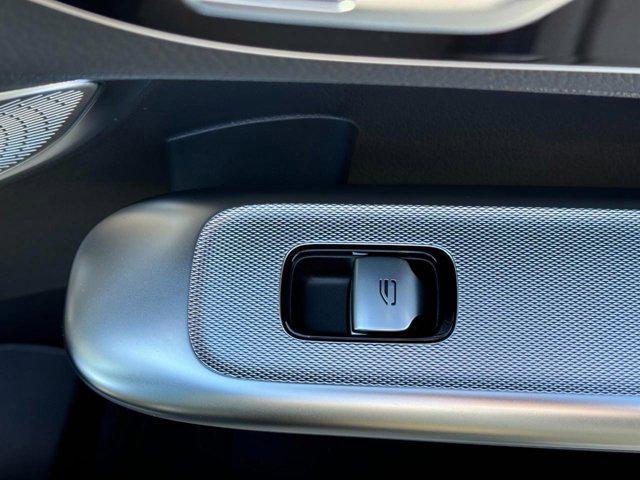 new 2026 Mercedes-Benz GLC 300 car, priced at $59,645