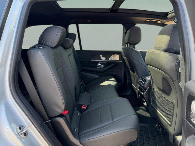 new 2025 Mercedes-Benz GLS 450 car, priced at $95,865