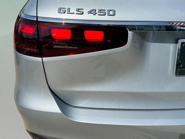 new 2025 Mercedes-Benz GLS 450 car, priced at $95,865