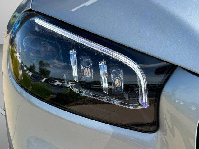 new 2025 Mercedes-Benz GLS 580 car, priced at $124,800