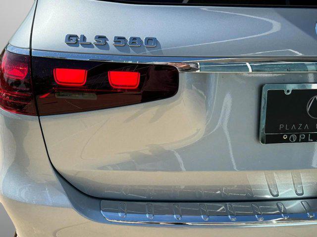 new 2025 Mercedes-Benz GLS 580 car, priced at $124,800