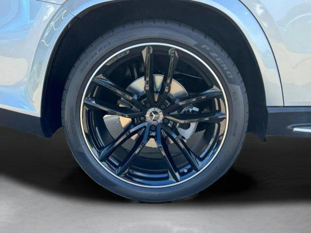 new 2025 Mercedes-Benz GLS 580 car, priced at $124,800