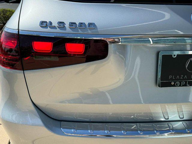 new 2025 Mercedes-Benz GLS 580 car, priced at $124,800