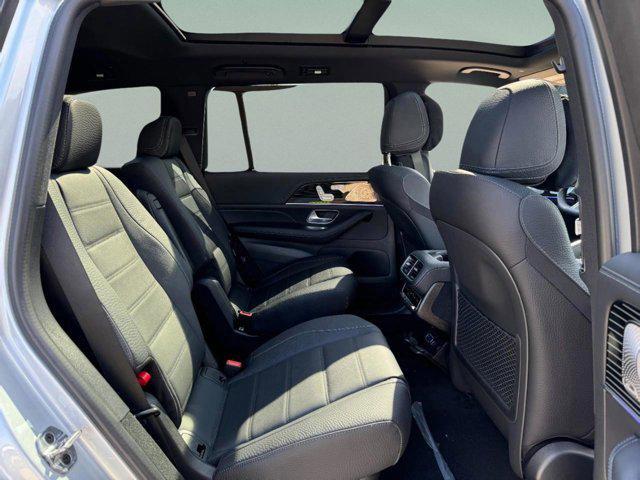 new 2025 Mercedes-Benz GLS 580 car, priced at $124,800