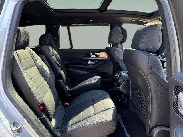 new 2025 Mercedes-Benz GLS 580 car, priced at $124,800