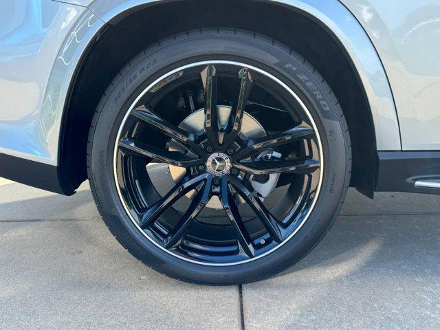 new 2025 Mercedes-Benz GLS 580 car, priced at $124,800