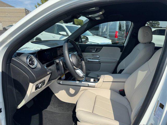 new 2025 Mercedes-Benz GLB 250 car, priced at $52,795