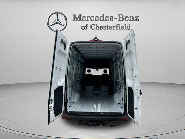 new 2025 Mercedes-Benz Sprinter 2500 car, priced at $68,302