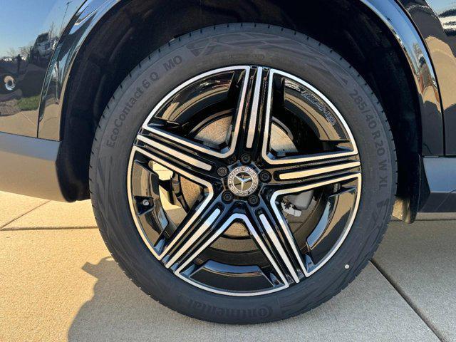 new 2025 Mercedes-Benz GLC 300 car, priced at $68,205