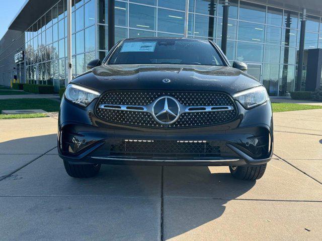new 2025 Mercedes-Benz GLC 300 car, priced at $68,205