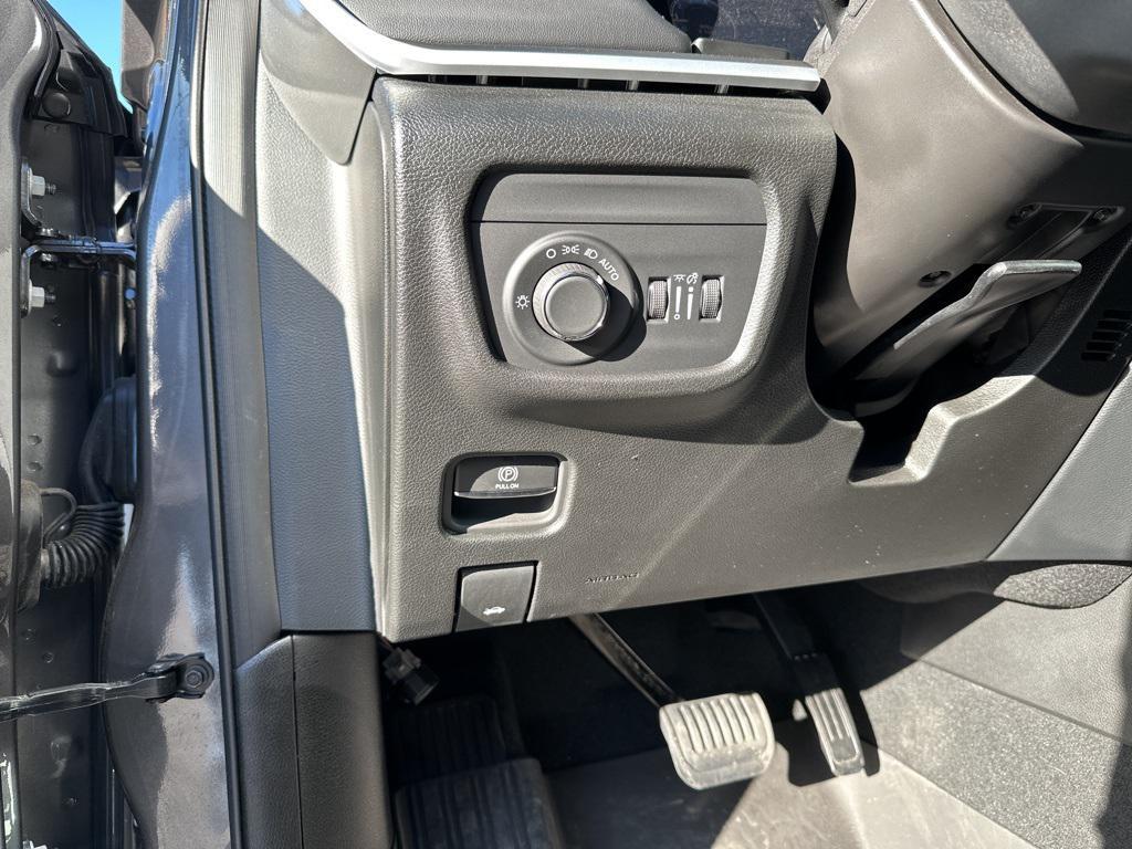 new 2025 Jeep Grand Cherokee L car, priced at $35,409