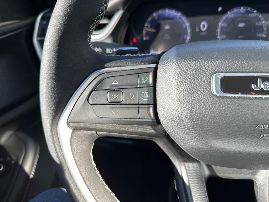 new 2025 Jeep Grand Cherokee L car, priced at $35,409