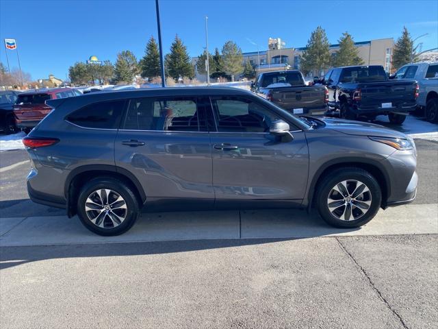 used 2021 Toyota Highlander car, priced at $31,988