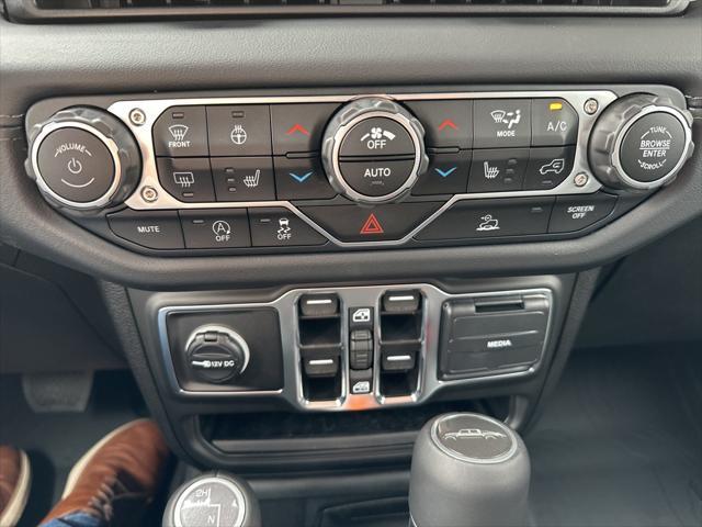 new 2025 Jeep Gladiator car, priced at $45,892