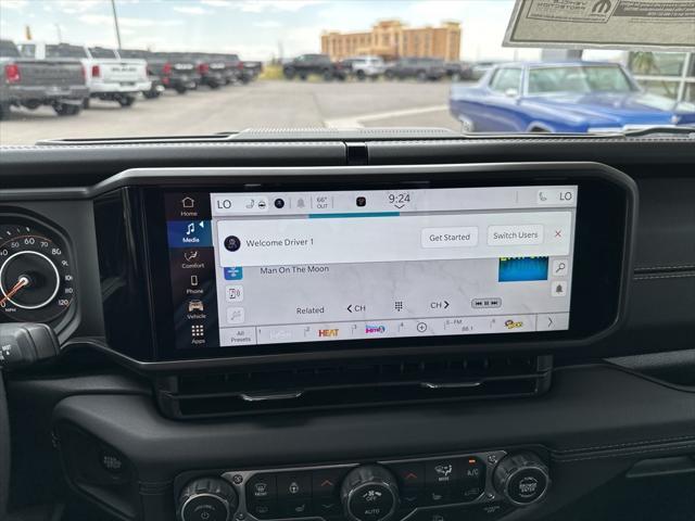 new 2025 Jeep Gladiator car, priced at $45,892