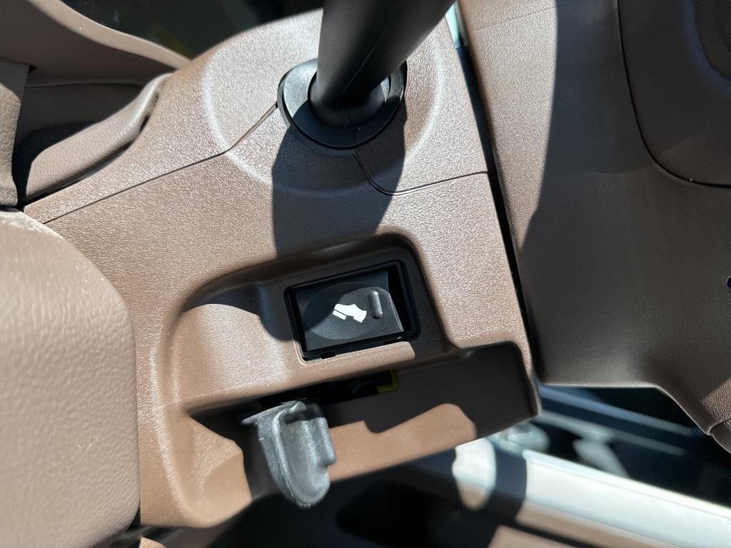 new 2025 Ram 3500 car, priced at $77,559